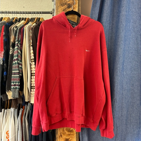 Vintage Nike red hoodie - Picture 2 of 3